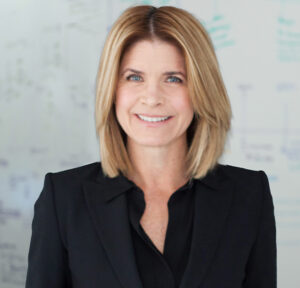 Lucinda Warren Headshot